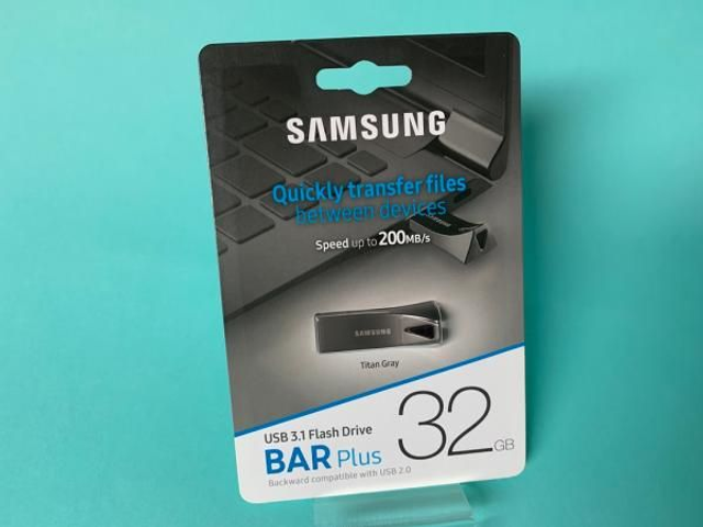 SAMSUNG BAR Plus USB 3.1 Flash Drive 200MB/s