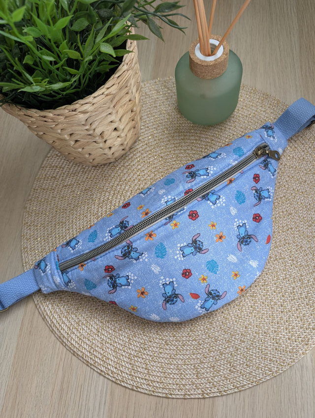 Sac banane enfant en tissu Stitch