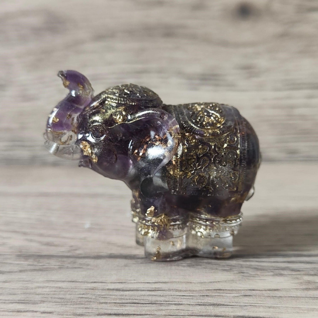 Orgonite éléphant améthyste 