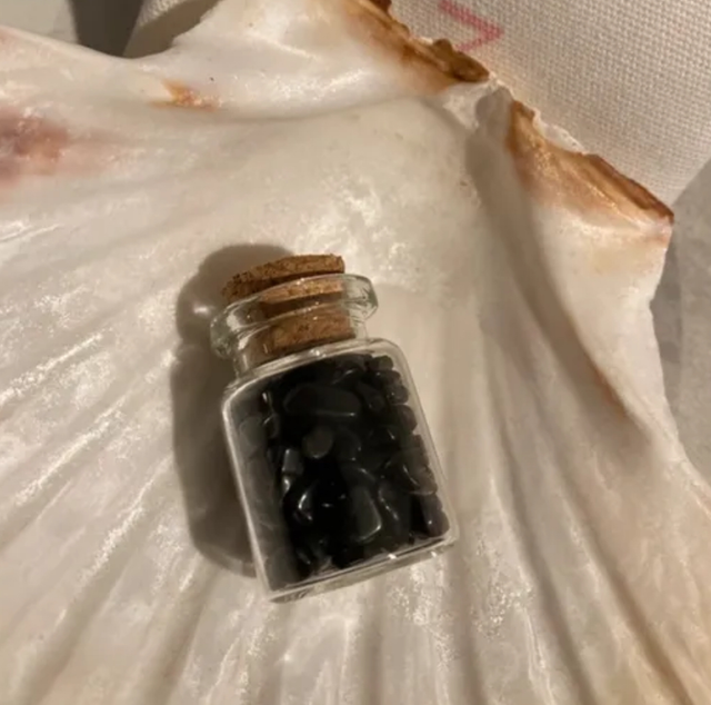 Fiole chips obsidienne noire