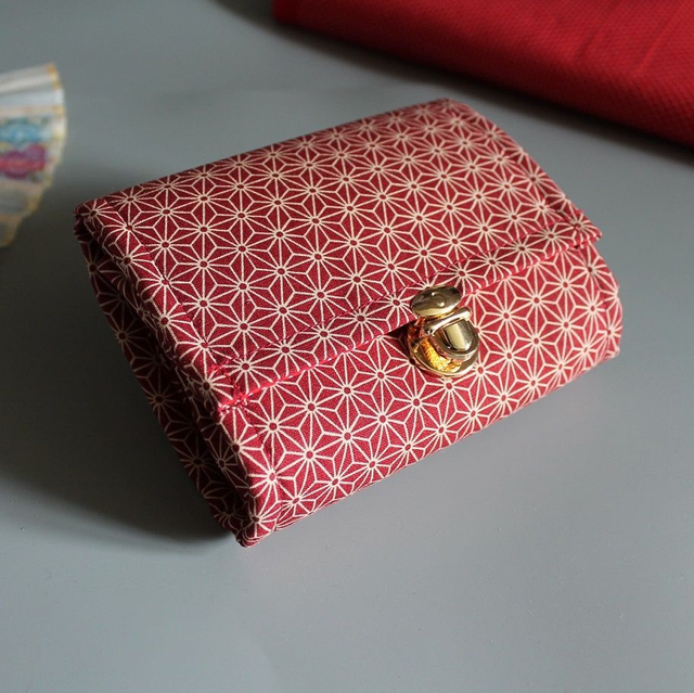 Portefeuille court Ă fermoir "Asanoha" rouge