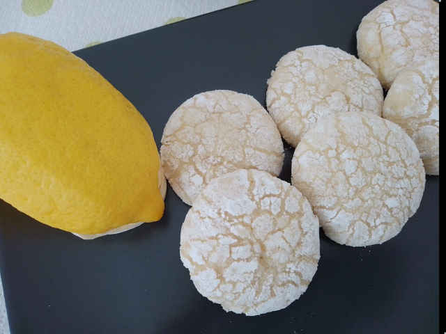 BISCOTTI AL LIMONE Confezione 400 gr. (SENZA LATTOSIO)