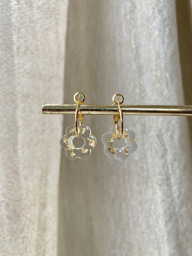 Créoles fleurs - flocons dorés