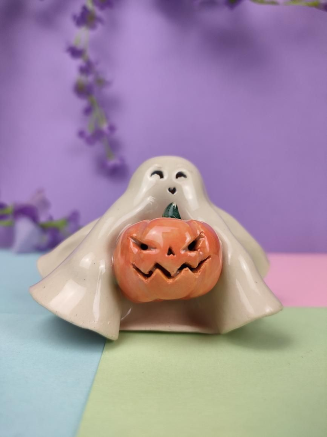 Ghost with Jack-o'-lantern 