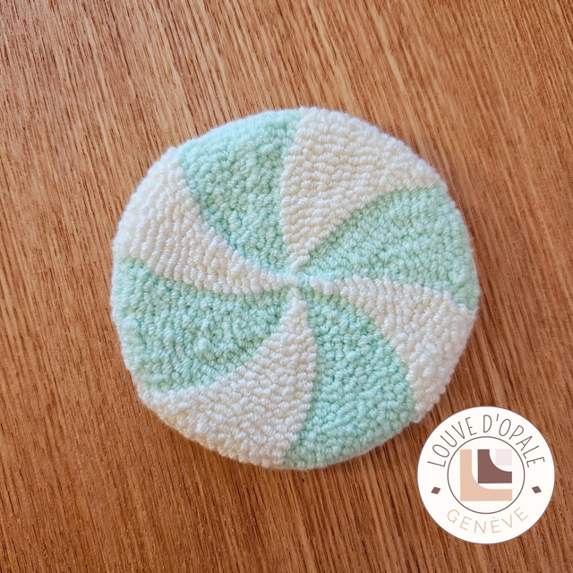 Mug rug - light blue candy