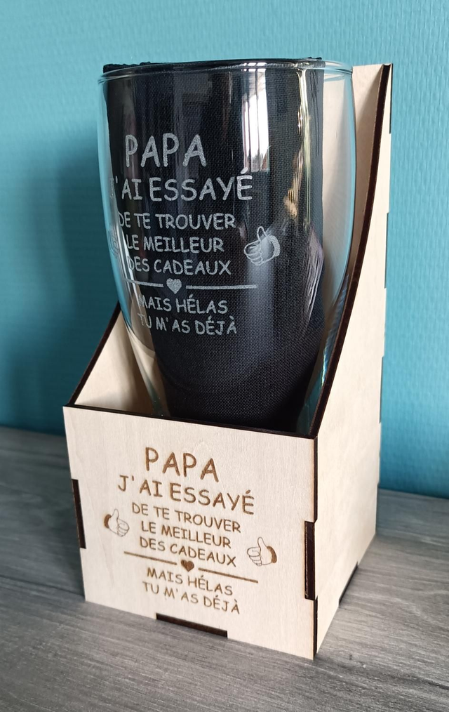 Verre à bière 56 cl et sa boîte 