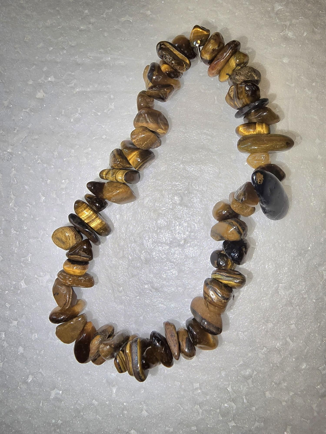 Tigers Eye Chip Gemstone Bracelet 