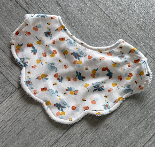 Flowers & Bees Collar Style Bamboo Bibs 