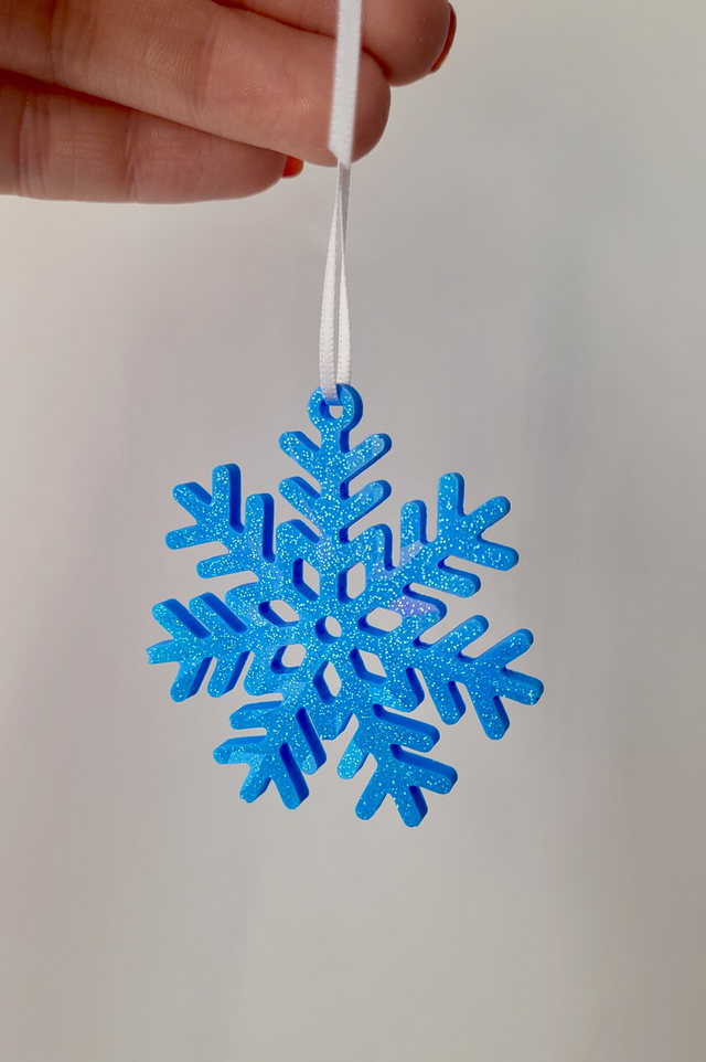 Blue Sparkle Snowflake Ornament – Lace Cut Resin Bauble – Christmas Tree Decoration
