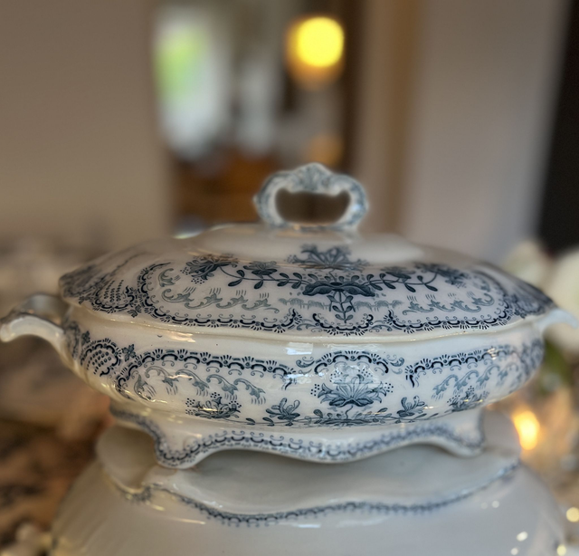 REGENCE - Légumier (petite soupière) signé St Amand & Hamage Nord - Terre de Fer