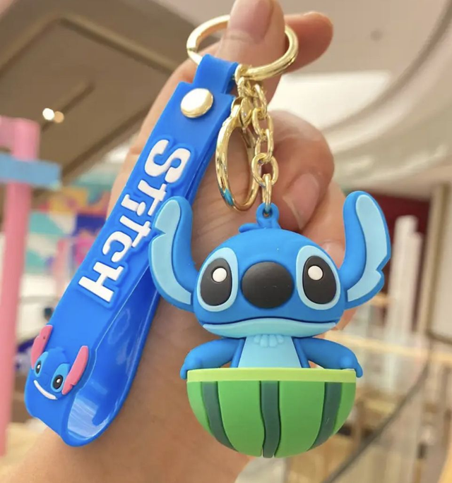 0257 - Disney - Lilo &amp; Stitch - Stitch met meloen