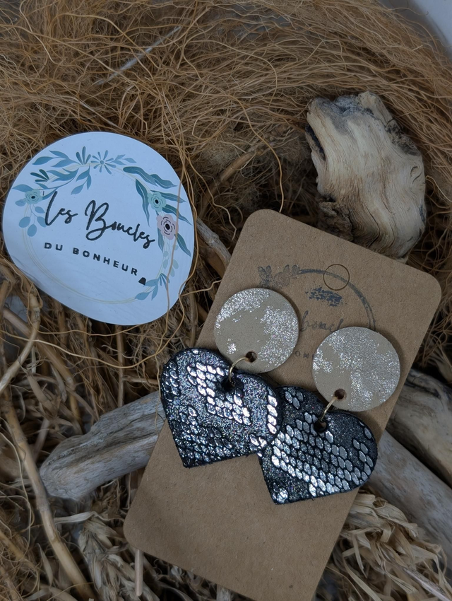 Boucles d&#039;oreilles Coeur ❤️  noir gris argenté c2048