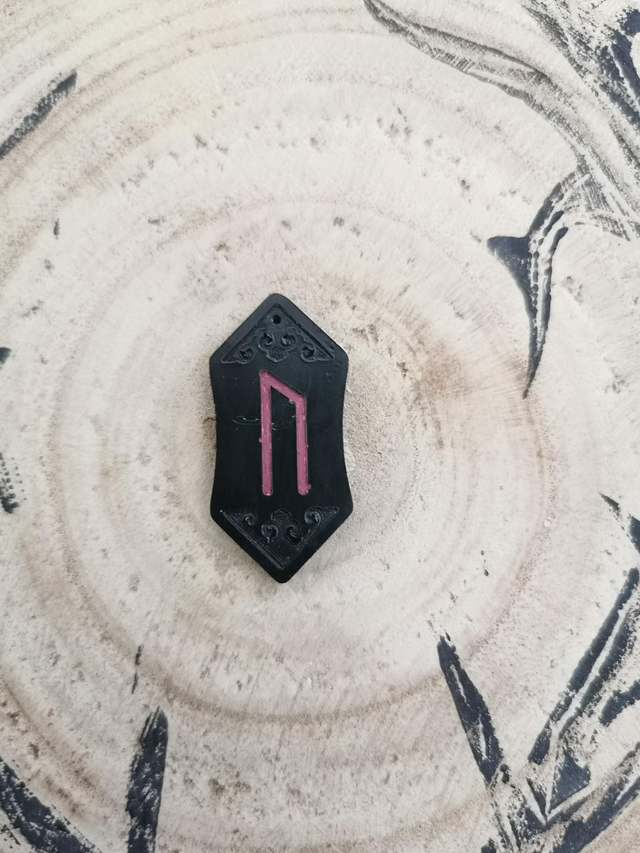 Uruz noire &amp; framboise 