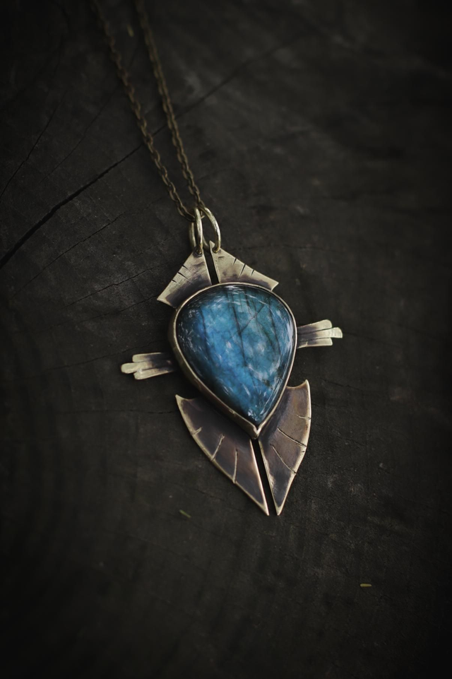 Tribal vibes - Talisman labradorite 