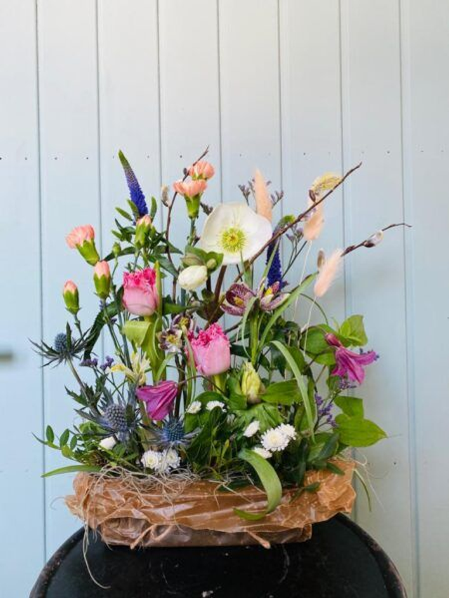 Ke 1.4 klo 17.30 Pääsiäisasetelma sipulikukista