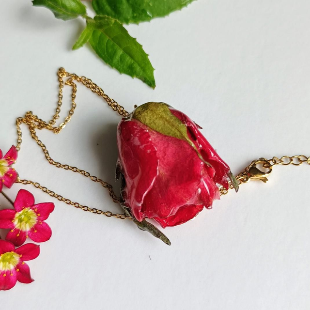 Collier Rose éternelle 
