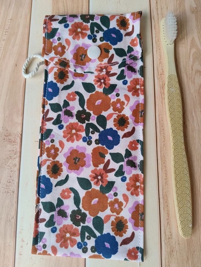 Pochette à brosse à dent (1)