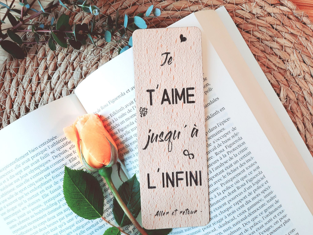 Marque-page en Bois Massif - Hêtre - Modèle &quot;JTM à l&#039;infini&quot;