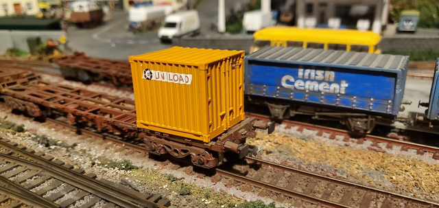 Uniload container 