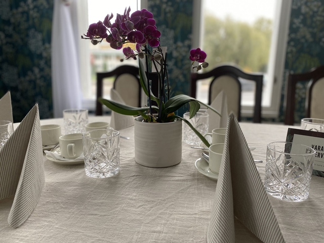 PÖYTÄVARAUS 7-8 HENGELLE JAZZ CAFÉ AXOON