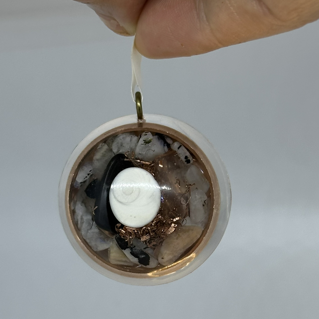 Orgon’it n*8 (taille moyenne) pierre de lune 639 Hz