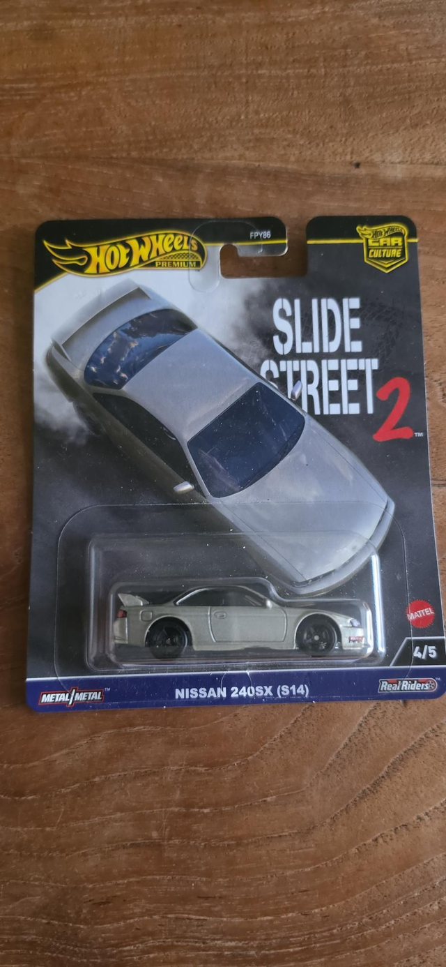 Nissan 240sx (s14)