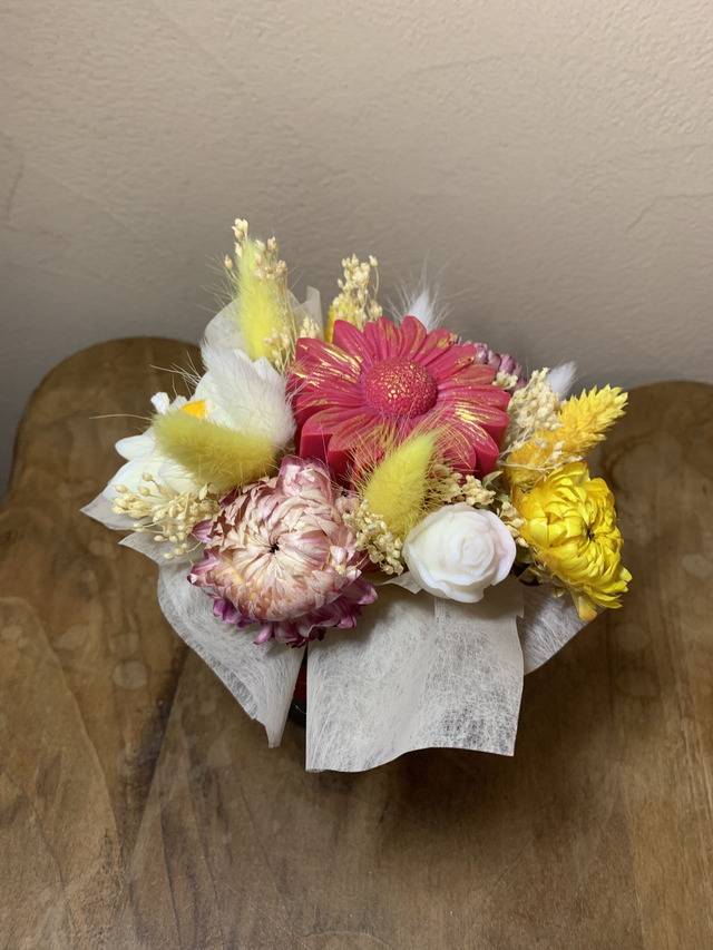 Composition florale parfumée