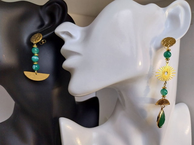 ✨Boucles d’oreilles &quot;asymétriques vertes&quot;✨