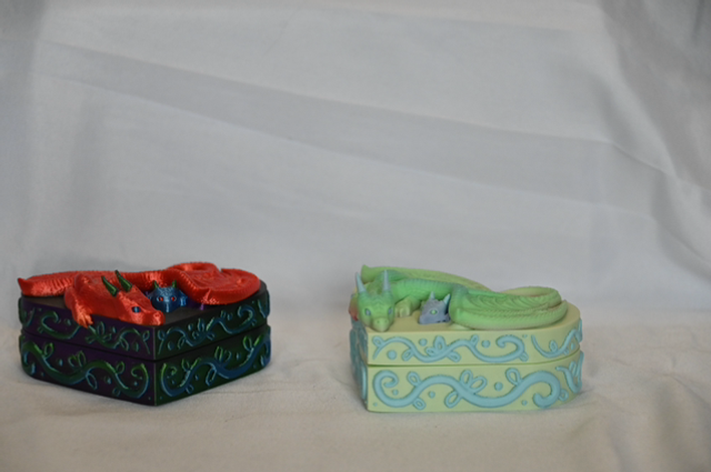 Heart-shaped dragon box