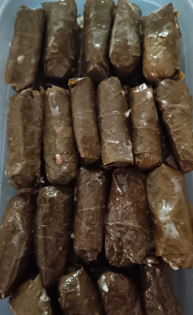 Feuille de vigne farcie (Prix au 100gr) retrait sur marché 