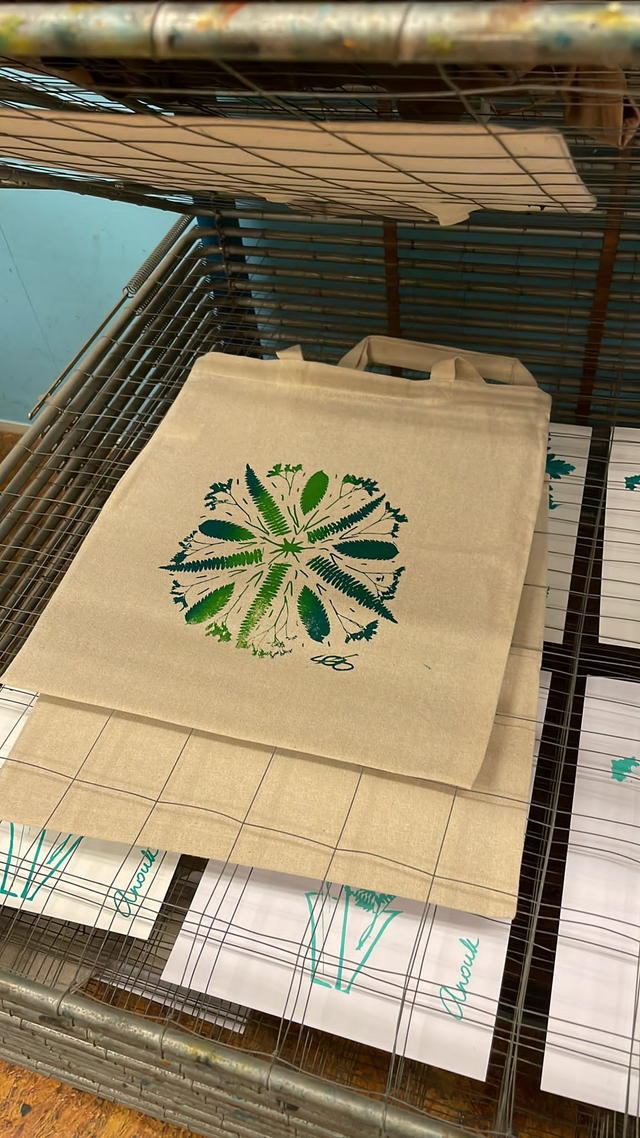 Botanisch  Zeefdrukken ( op totebag / t-shirt)