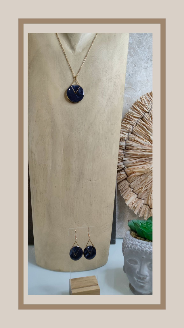 Parure bleu nuit rond doré et losange 