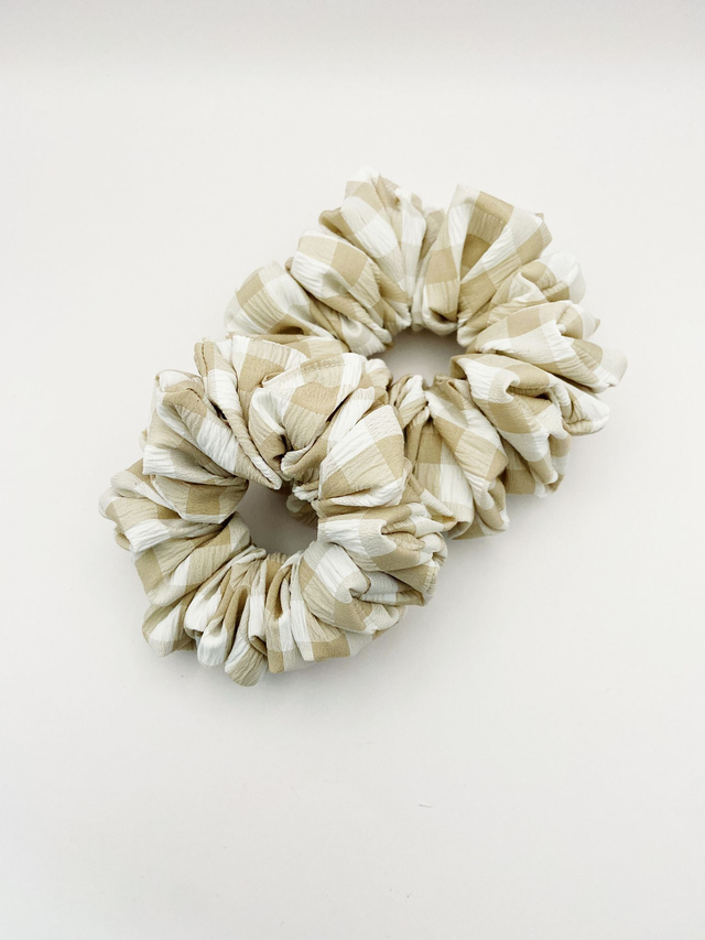 Mini me beige gingham scrunchie set