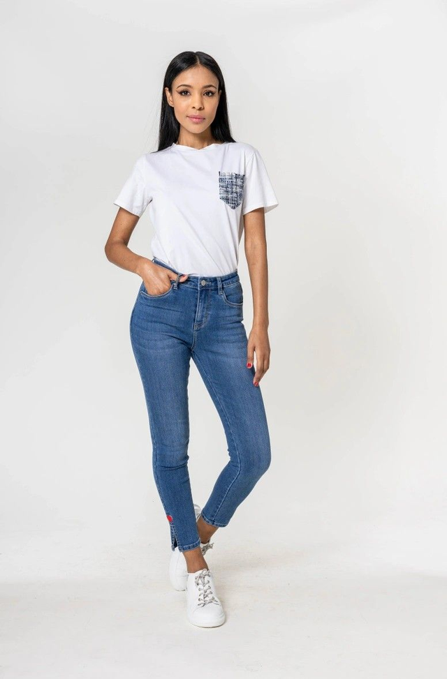 Jeans broderie cœur