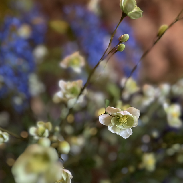 Silk-Ka Bloesem Tak Wit Groen 99cm