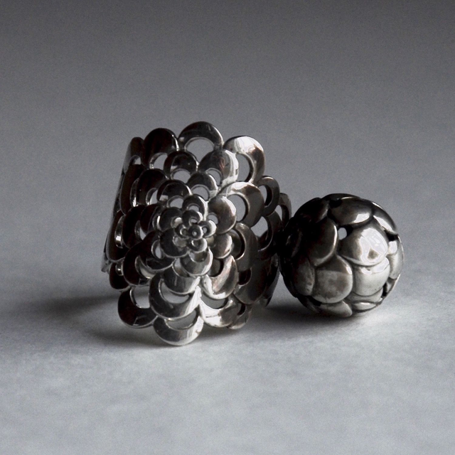 Bague « Floraison Éternelle » avec un Bourgeon