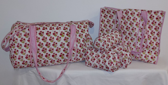 Trousse de toilette matelassée – Trousse de maquillage - Coton doublé fait main, - Rose, rouge, vert, blanc