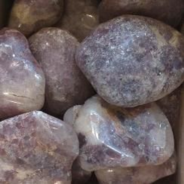 lepidolite (pierre roulée) 