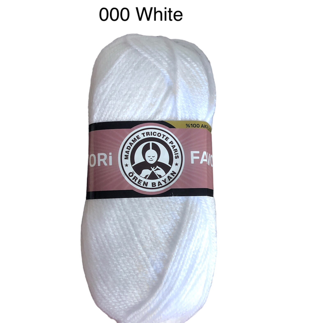 Madame Tricote Favori DK - Whites &amp; Creams