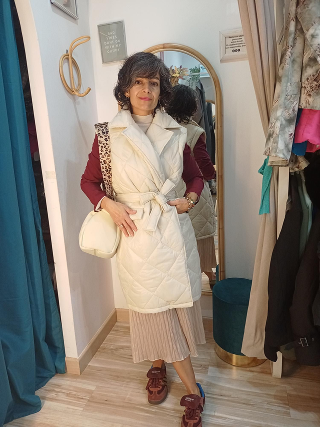 Abrigo Chaleco acolchado solapas