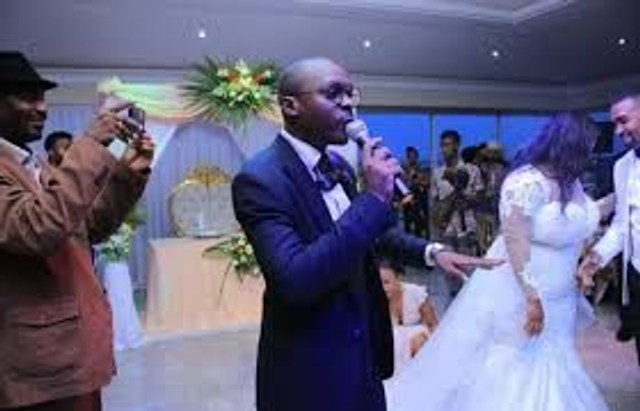 Maitre de Cérémonie : Animation de la Soirée &amp; Musique