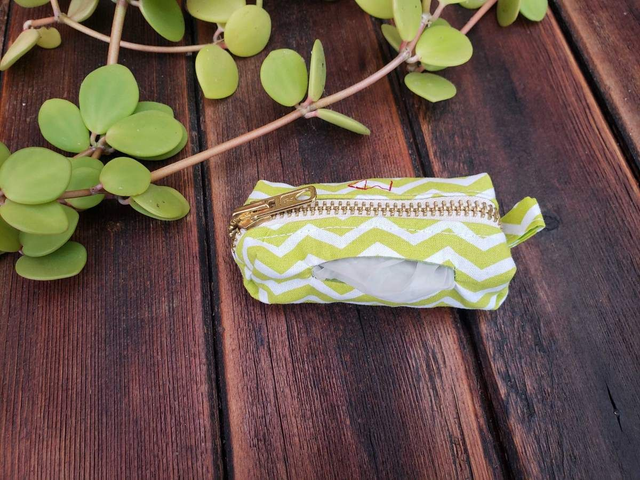 Pochette pour sacs à crottes