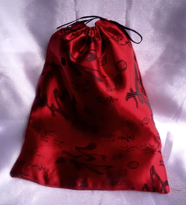 Pochon satin asiatique