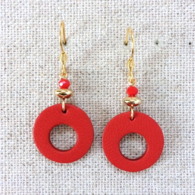 Boucles d’oreilles « Octave » dorées, cuir orange vif