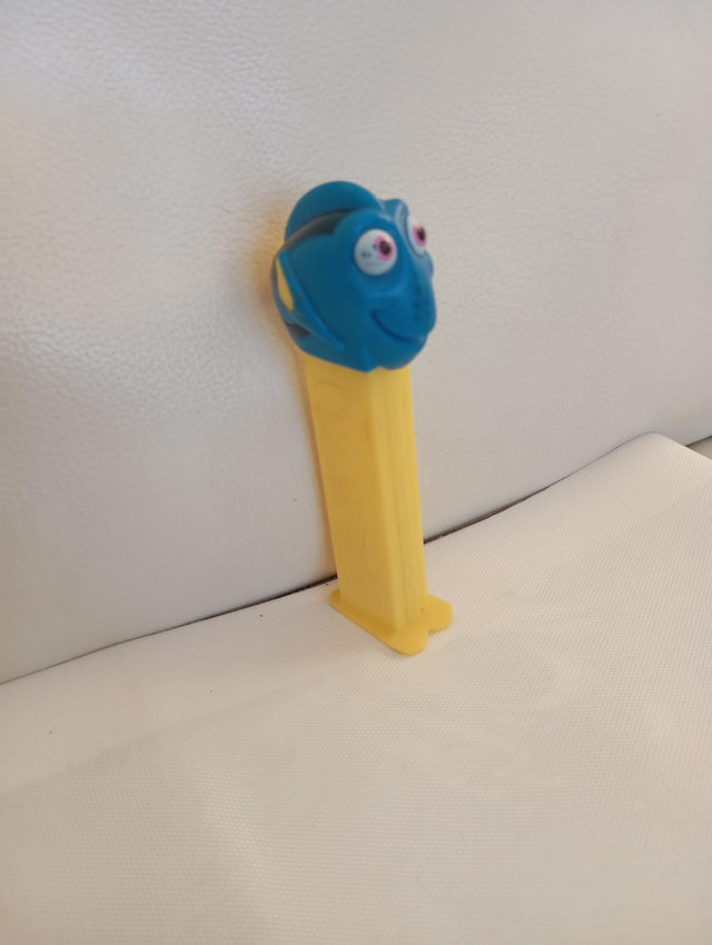 Distributeur PEZ Dory