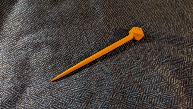 Yellow mahonia wood polyhedral pin