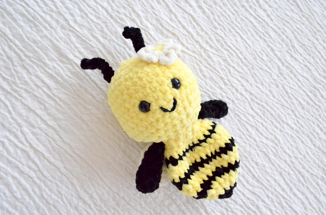 Doudou abeille