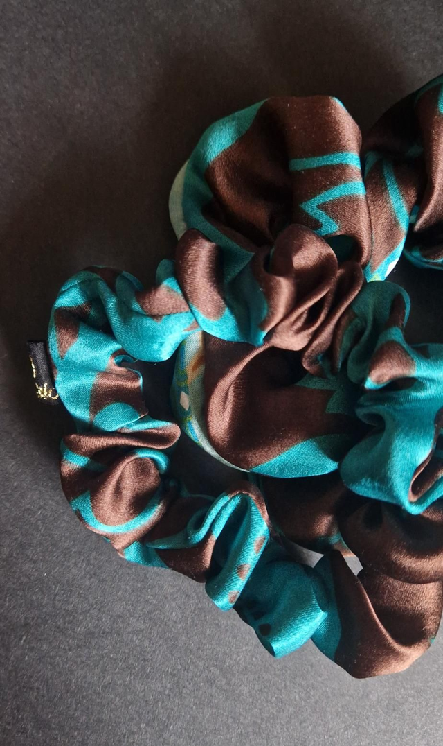 Silk scrunchies set