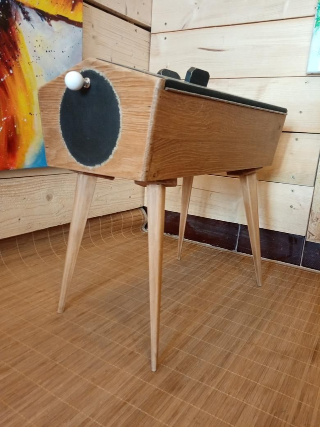 Travailleuse Année 60. 