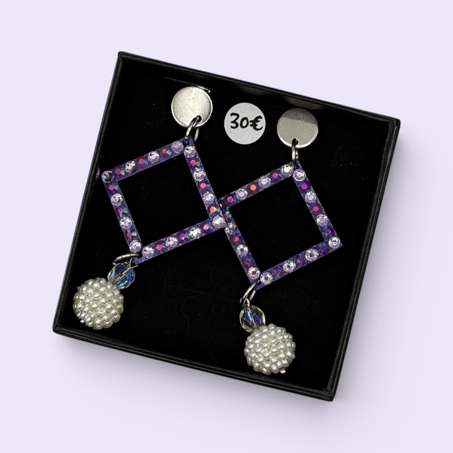 Midit spessu-korvikset